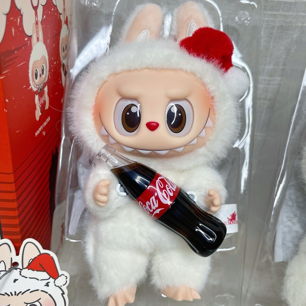 Pop Mart The Monsters Labubu - Picture 3 of 8